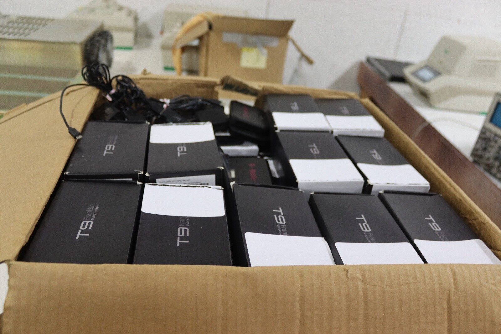Lot of 120 T-Mobile Franklin T9 Wireless WiFi 4G LTE Mobile Hotspot