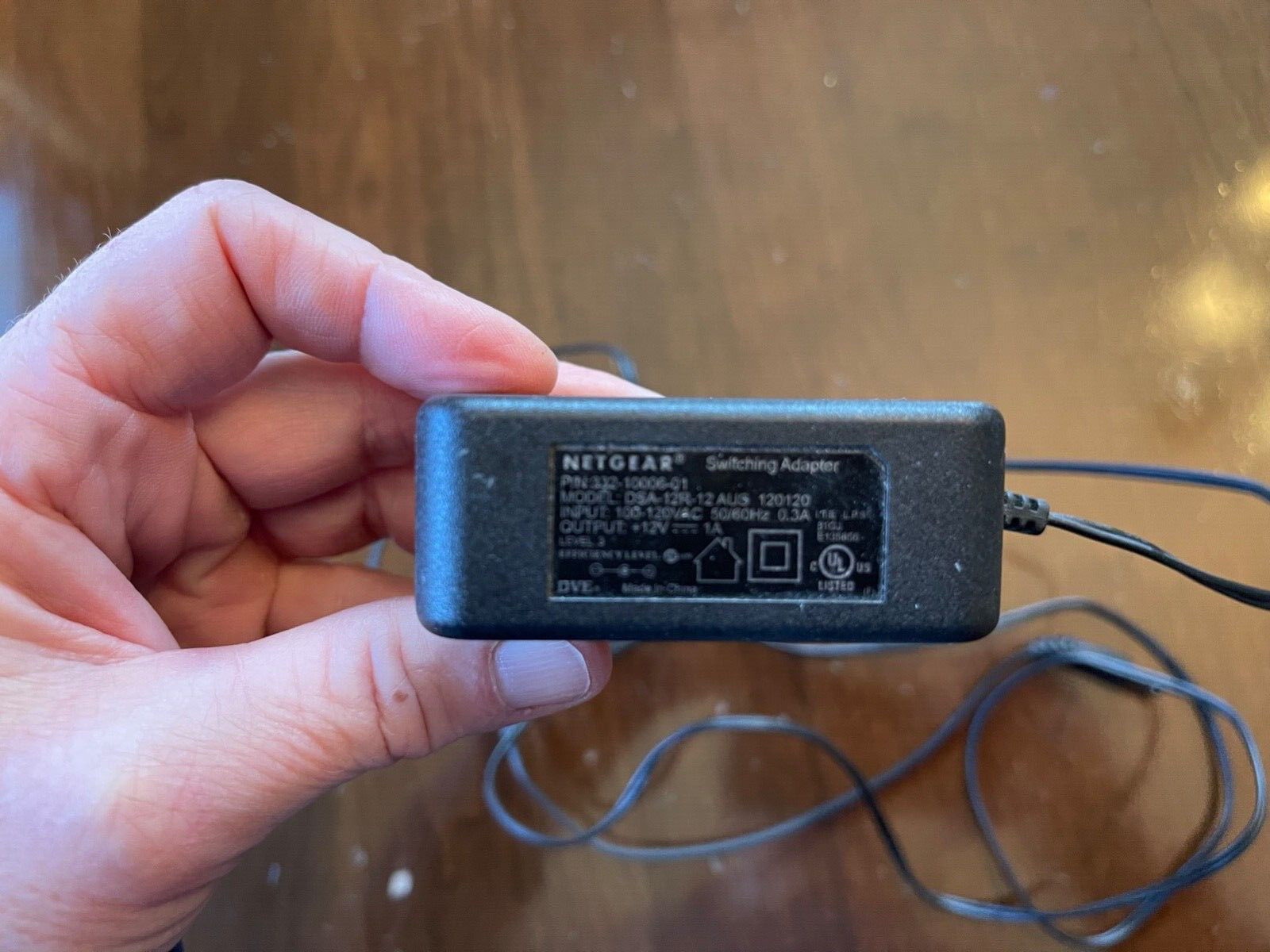 Netgear DSA-12R-12AUS 332-10006-01 12V 1A Switching AC Adapter NEW 30-5 USED