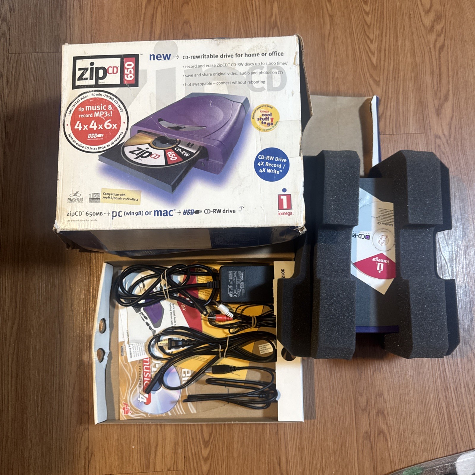 IOMEGA ZIP CD USB ZIP CD 650 DRIVE NEW In Box With Power Cord Instructions BIN
