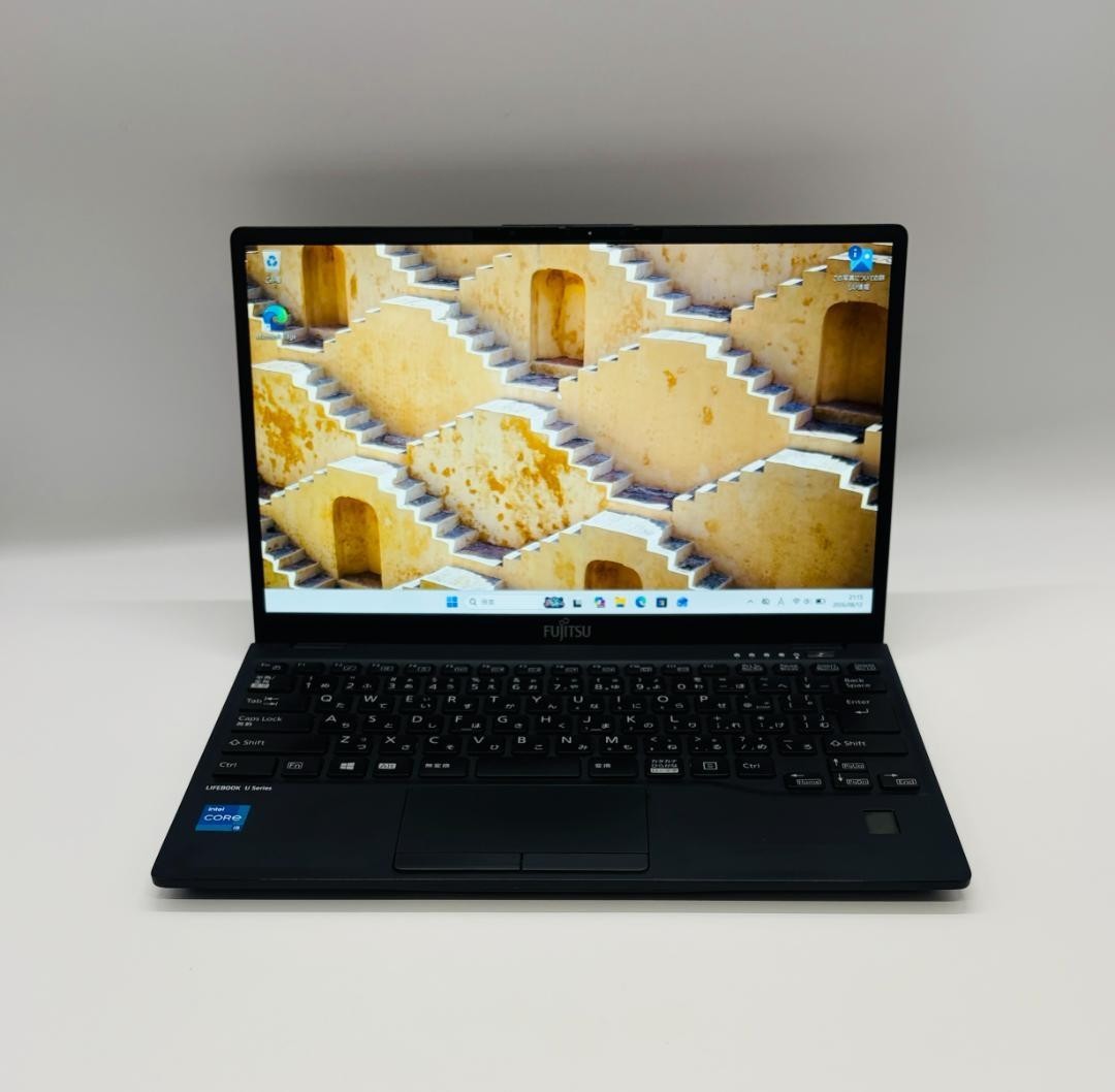 Fujitsu LIFEBOOK U9311 i5-1145G7 4GB 128GB SSD 13.3" FHD LTE Win11pro ENG Tested