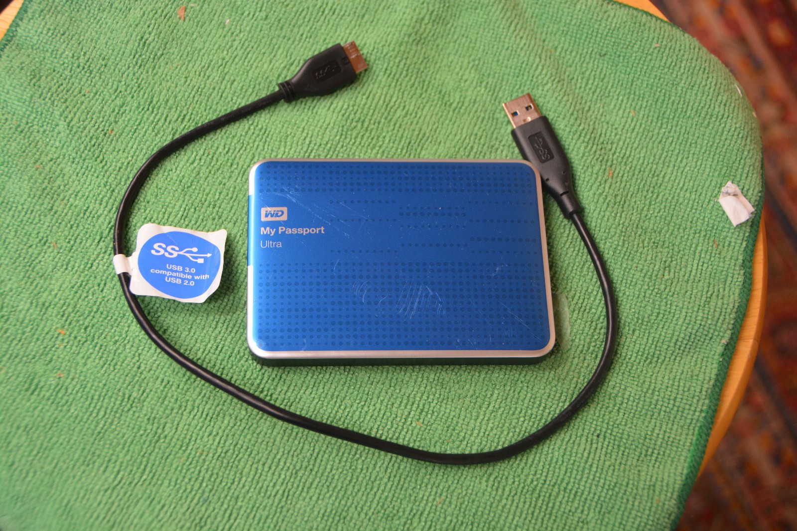 WESTERN DIGITAL MY PASSPORT 500 GB USB 3.0 EXT HARD DRIVE, LOW USE, 100% HEALTH