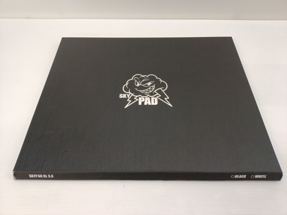 Brosmind x SkyPAD 3.0 XL Limited Edition Glass Gaming Mousepad– #083/500 Rare