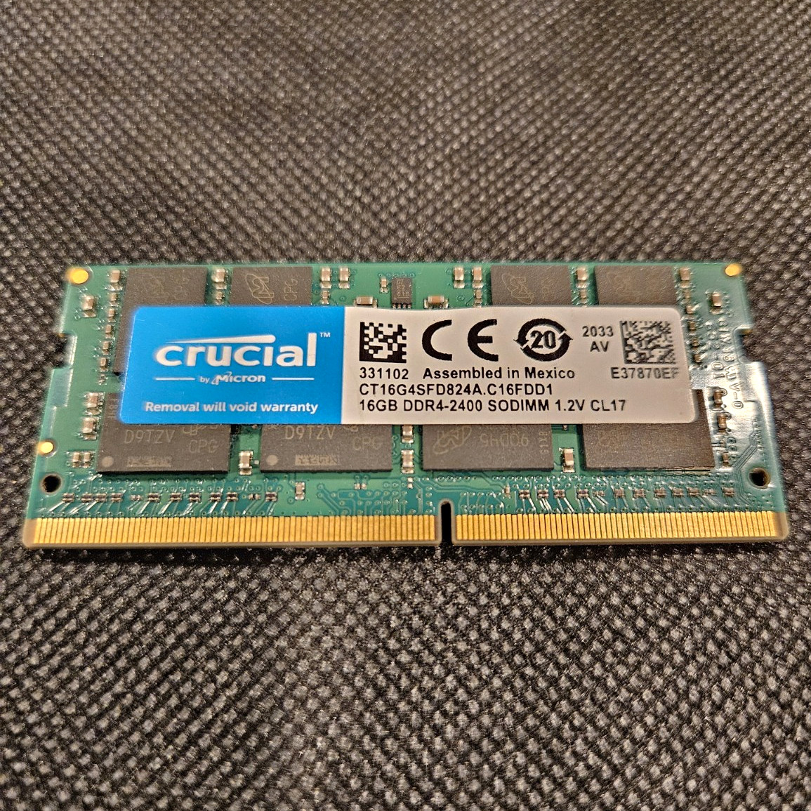 Crucial 16GB DDR4-2400 SO-DIMM Laptop RAM 260-Pin CL17 CT16G4SFD824A