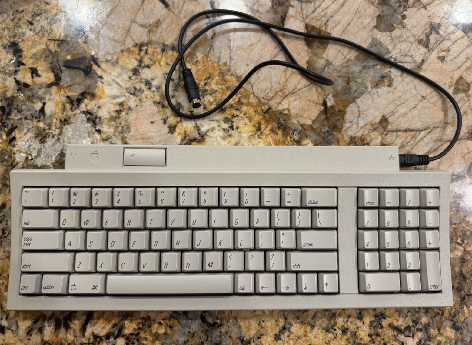 Apple Keyboard II M0487 ADB Vintage Macintosh Tested Working + New Cable