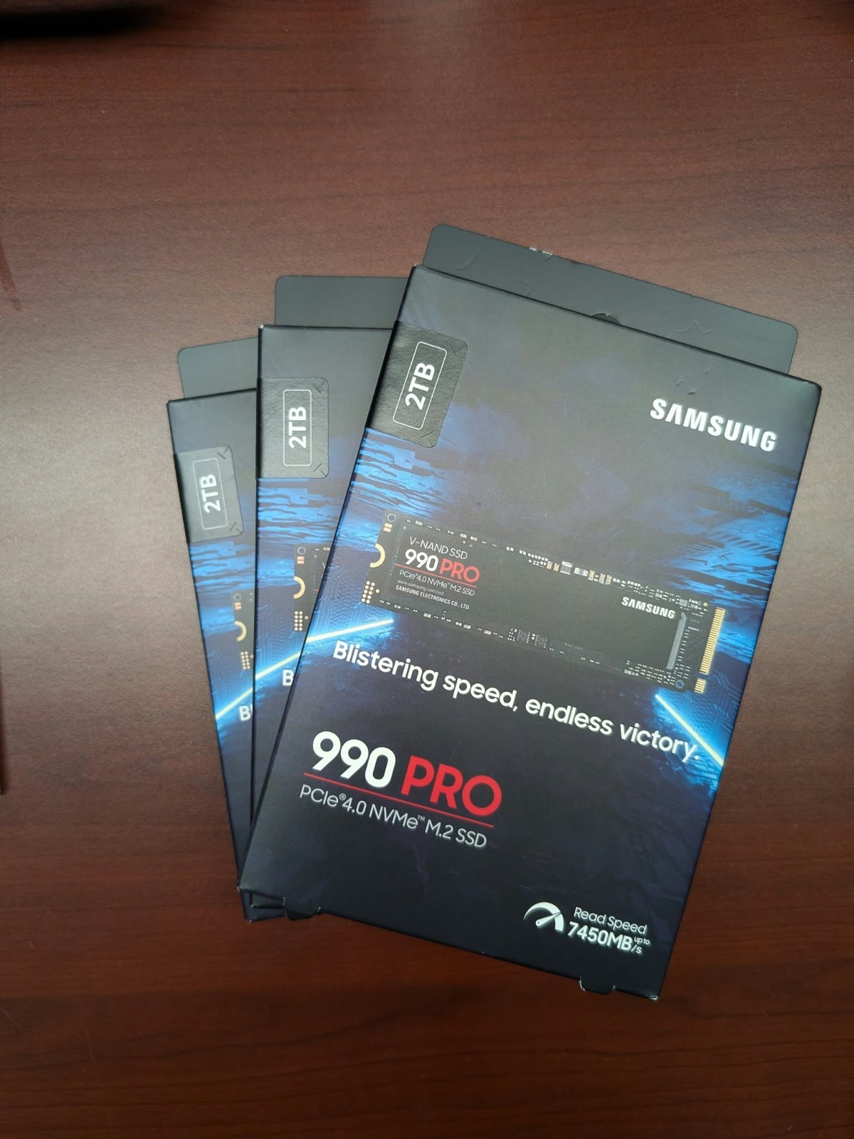 Samsung 990 PRO 2TB NVMe PCIe 4.0 M.2 2280 (MZ-V9P2T0B/AM) Internal SSD