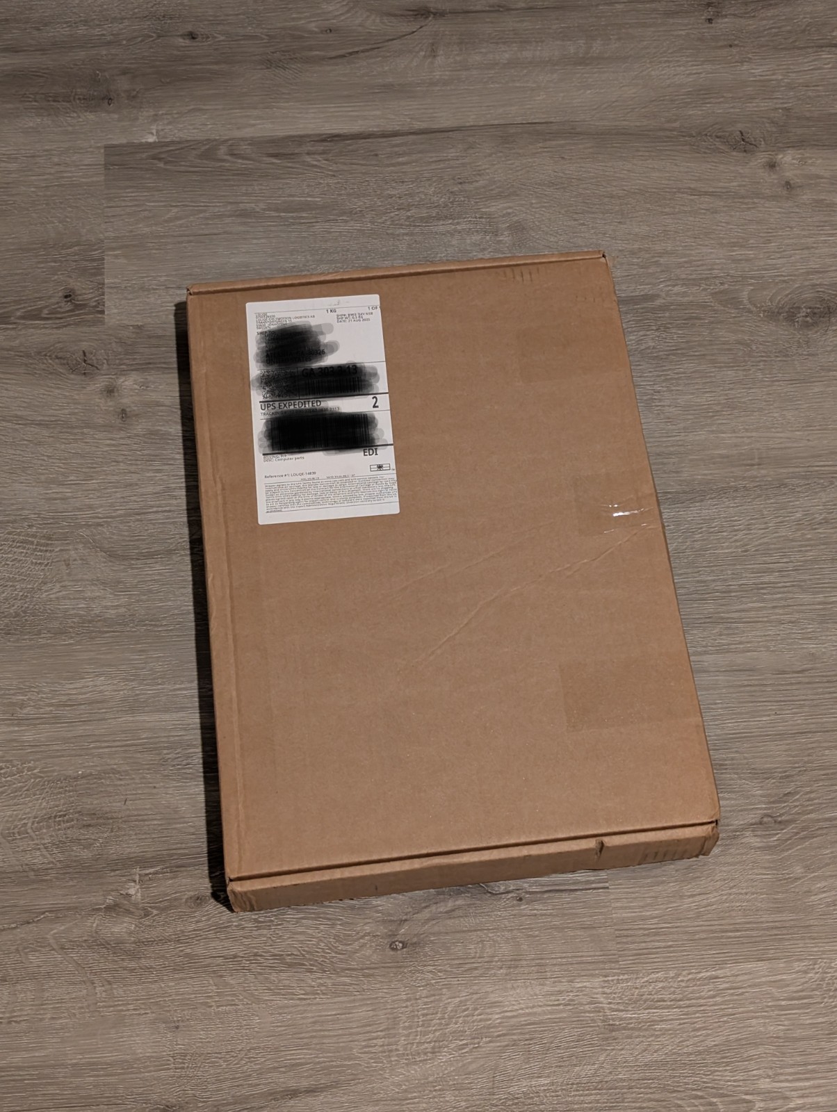 Louqe Ghost R1 MkII Ash