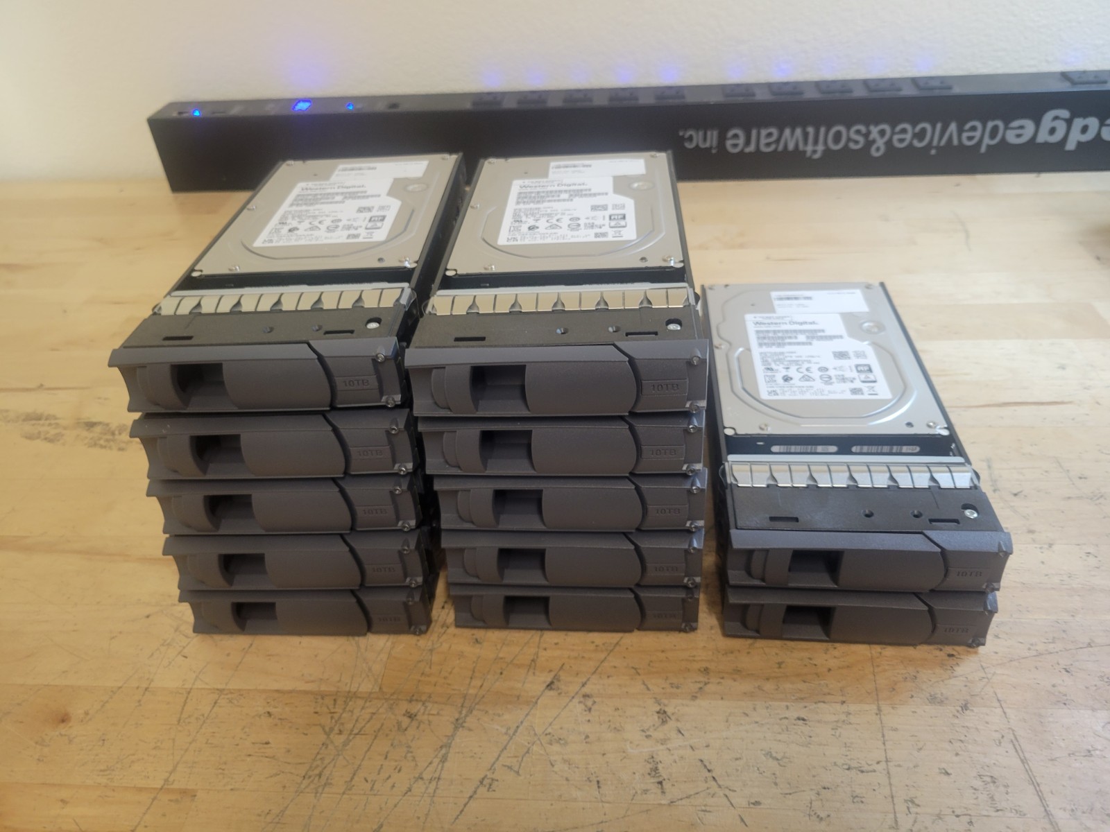 Lot of 12 Western Digital WUS721010AL5204 10TB 3.5" SAS Hard Drive Lot READ