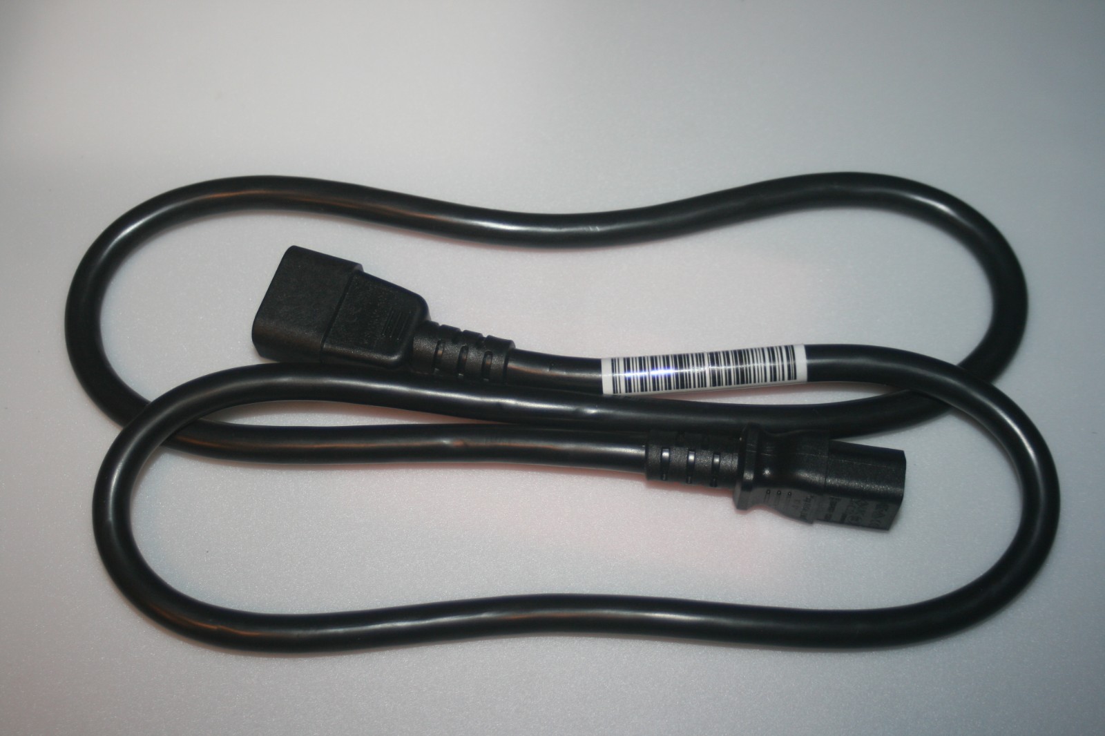 NEW  YUNG LI 4ft YP-32 power Extension Cord 10Amp 300V 14AWG - BLACK