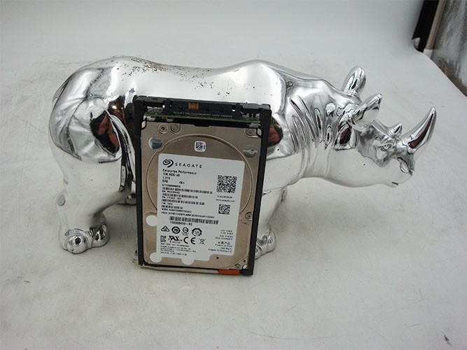 EMC 005051632 1.2TB 10K SAS 12G 2.5in Drive D3-2S10-1200