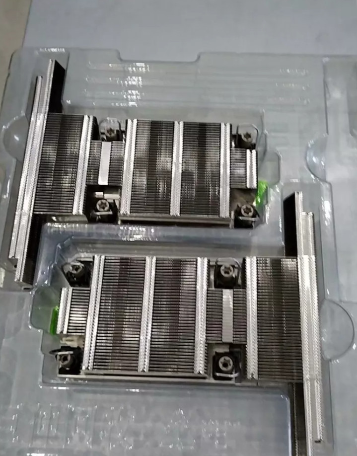 New 1pcs Dell PowerEdge R750 1U High Performance Heatsink with Cage 0YR04D YR04D