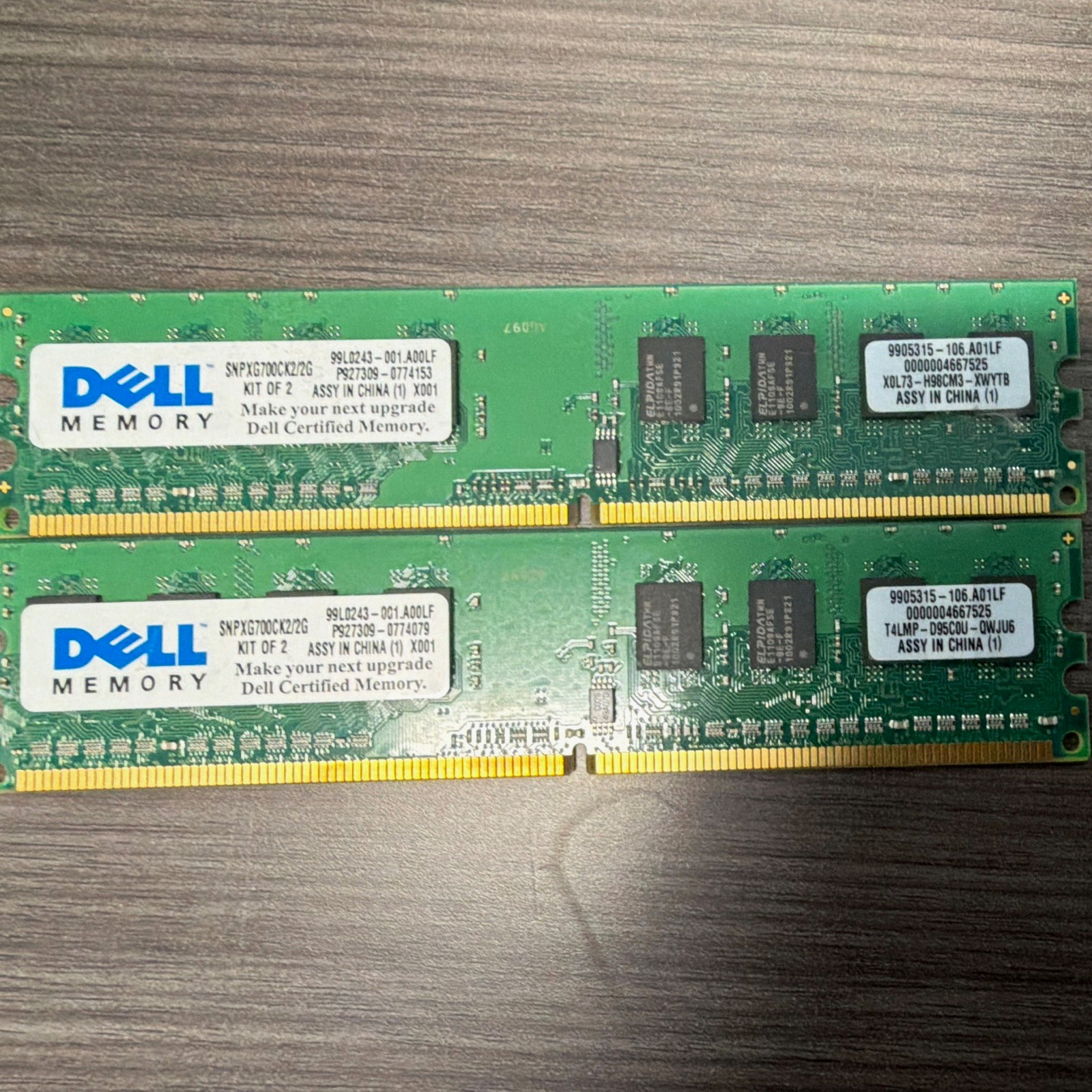 2x Dell 2GB Kit (2x1GB) DDR2 DIMM PC2-5300 240-Pin RAM SNPXG700CK2/2G