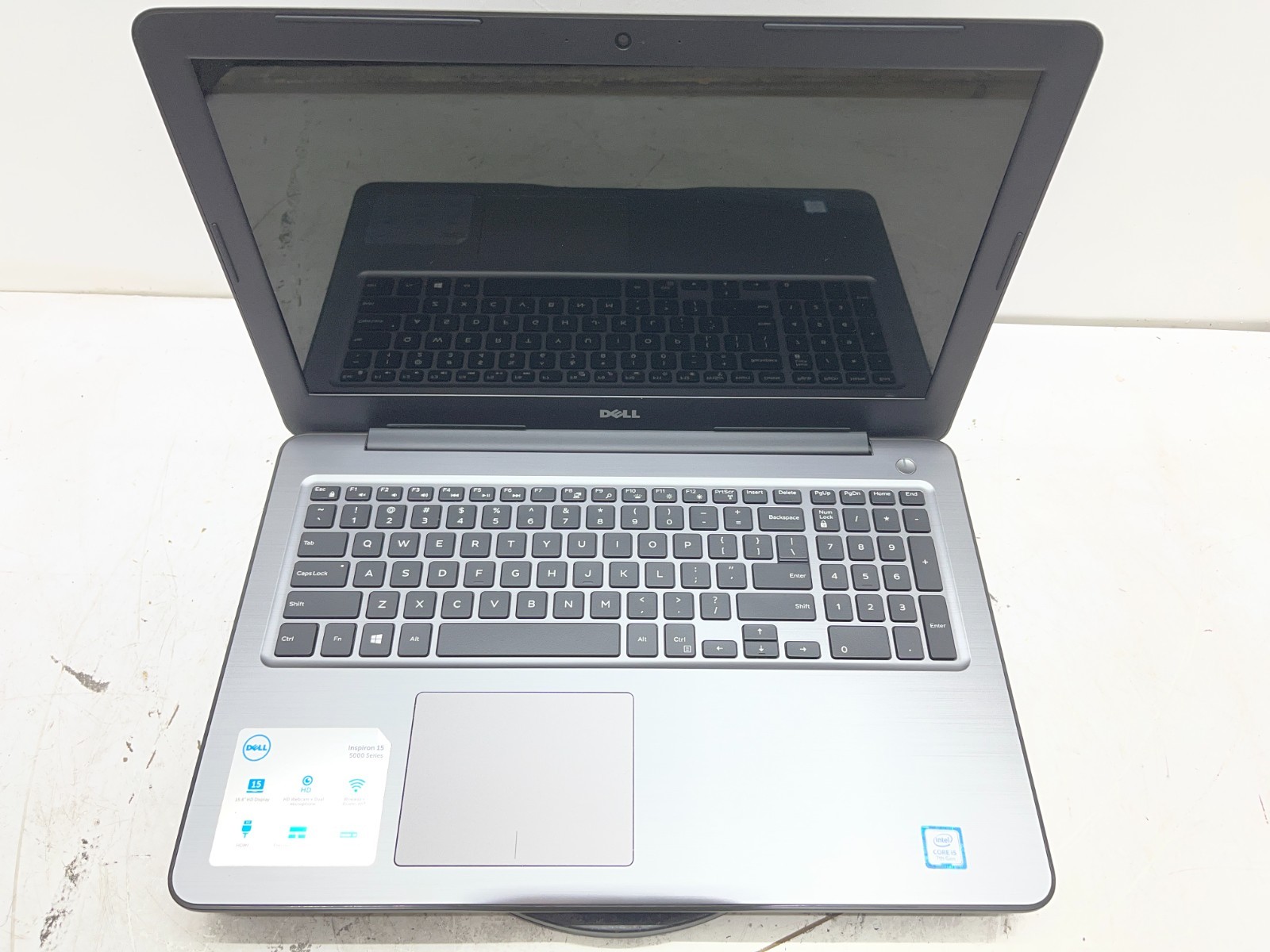 Dell Inspiron 5567 Intel i5-7200U 2.5GHz 8 GB 256GB SSD Windows 11