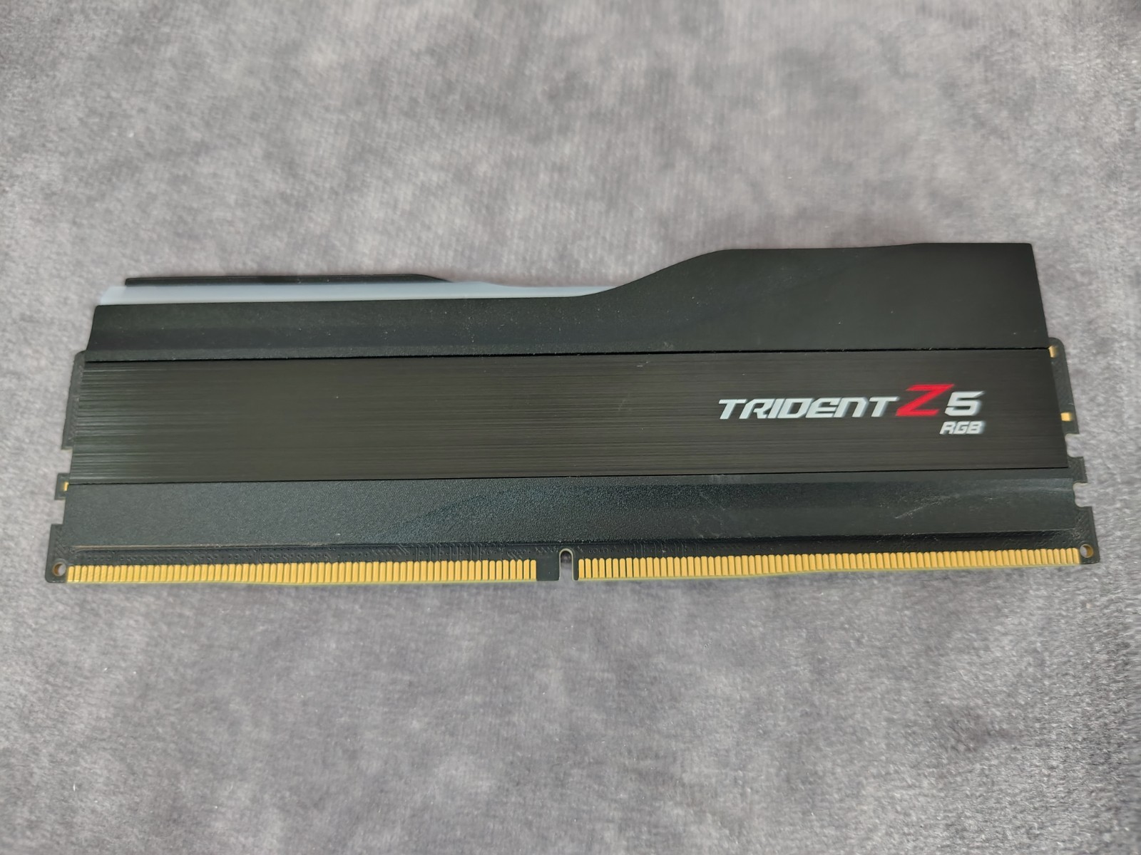 G.Skill Trident Z5 RGB 16GB DDR5 6000 CL40 Desktop RAM F5-6000J4040F16GX2-TZ5RK