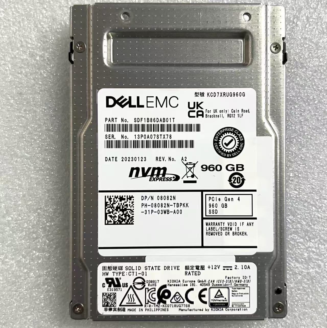 960GB SSD NVME U2 PCIE 4.0 KGD7XRUG96G DP/N 8082N DELL EMC Solid State Dive