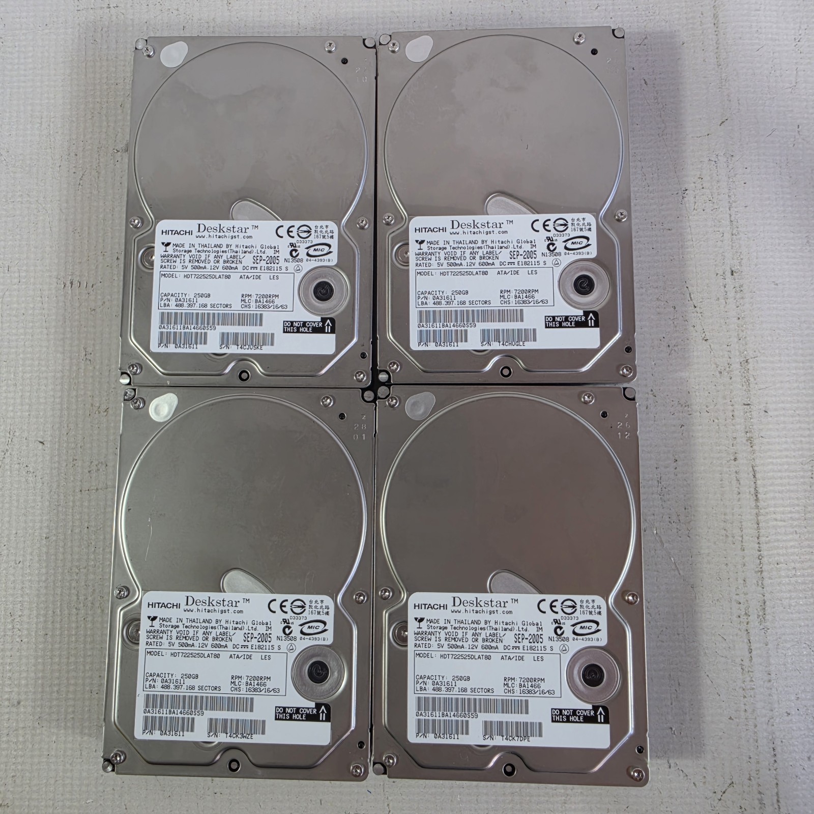 Hitachi HGST DeskStar 3.5" HDD Hard Disk Drive HDT722525DLAT80 7200 RPM LOT OF 4