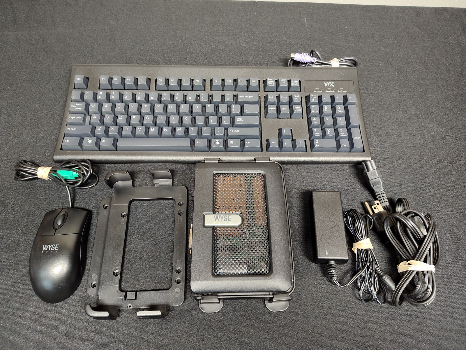 Wyse Cx0 C10LE WTOS 1G 128F/512R Thin Client Setup w/ Mouse, Keyboard, & Adapter