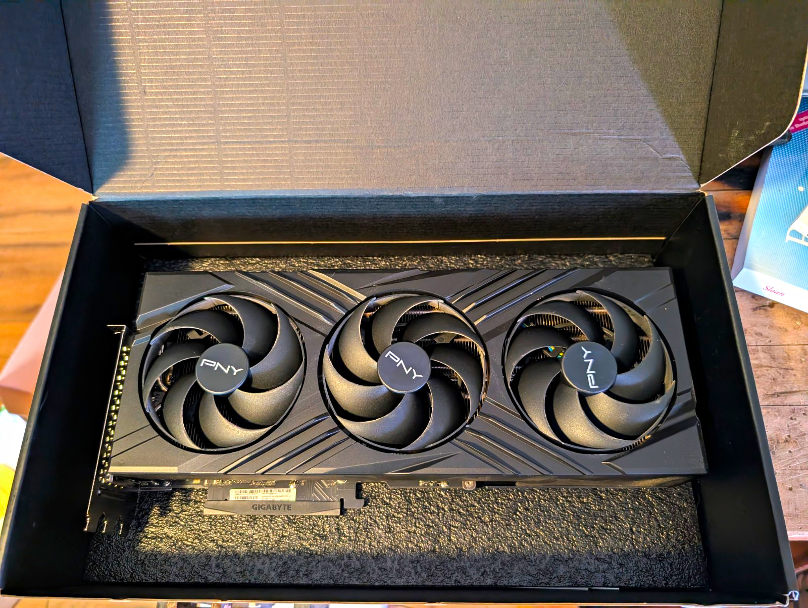PNY NVIDIA GeForce RTX 4080 Triple Fan GPU