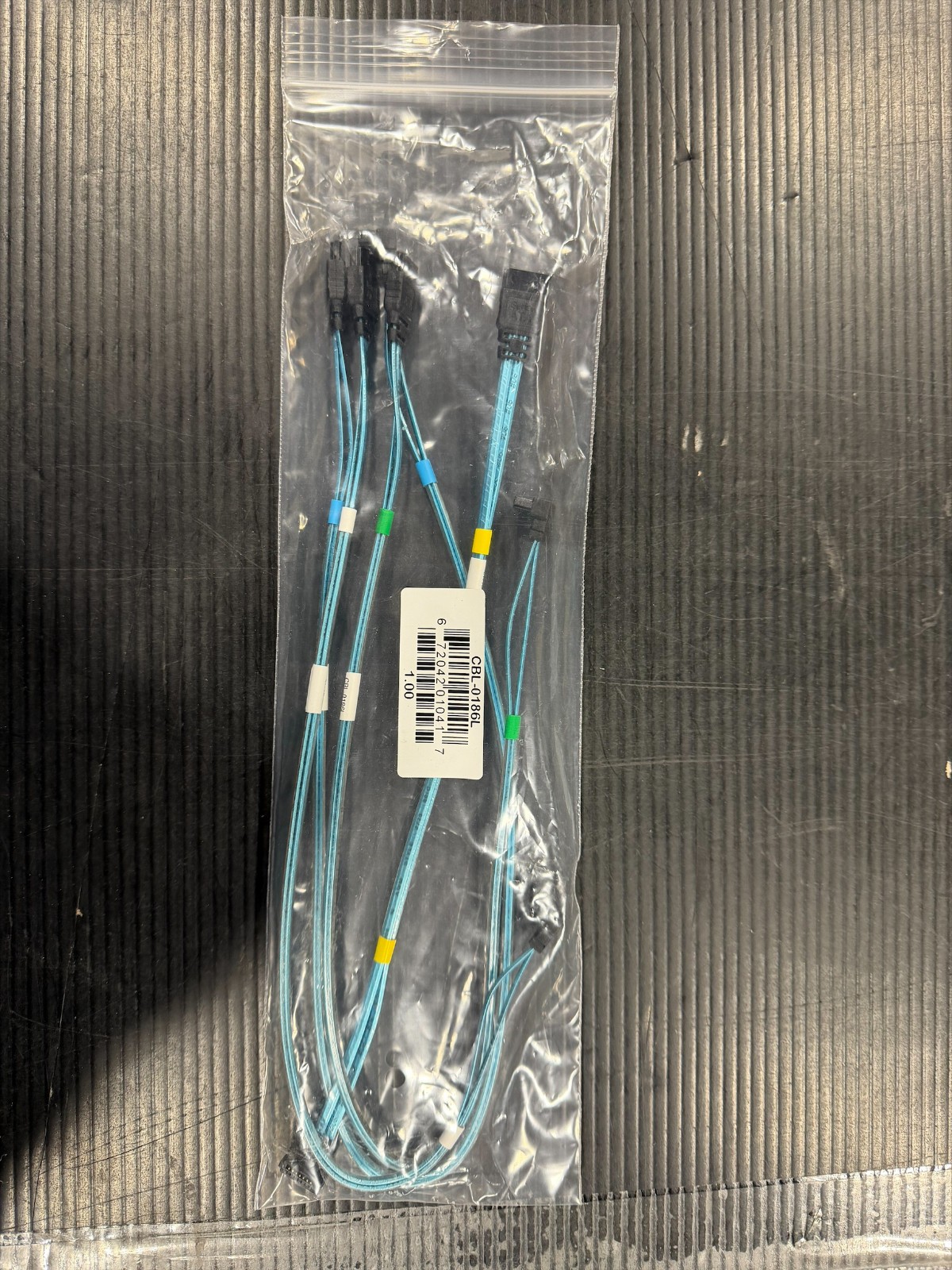 Supermicro CBL-0186L 4X Right Angle SATA Cable CBL-0186L 56 45.5 35 23CM SATA CB