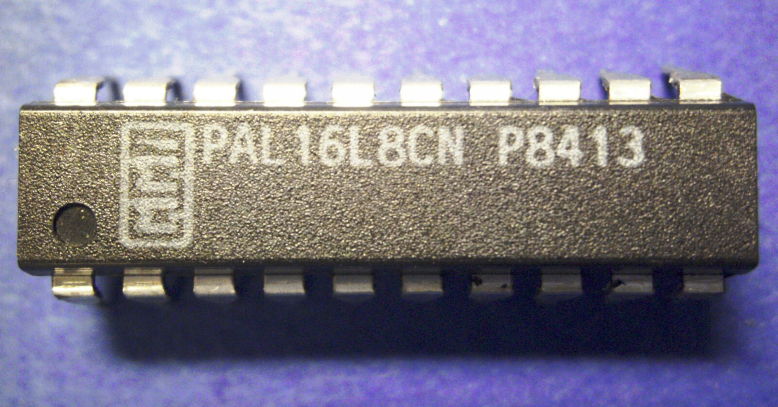 Atari 800XL MMU - MMI PAL16L8 (Equivalent to MMI CO61618) - READ DESCRIPTION
