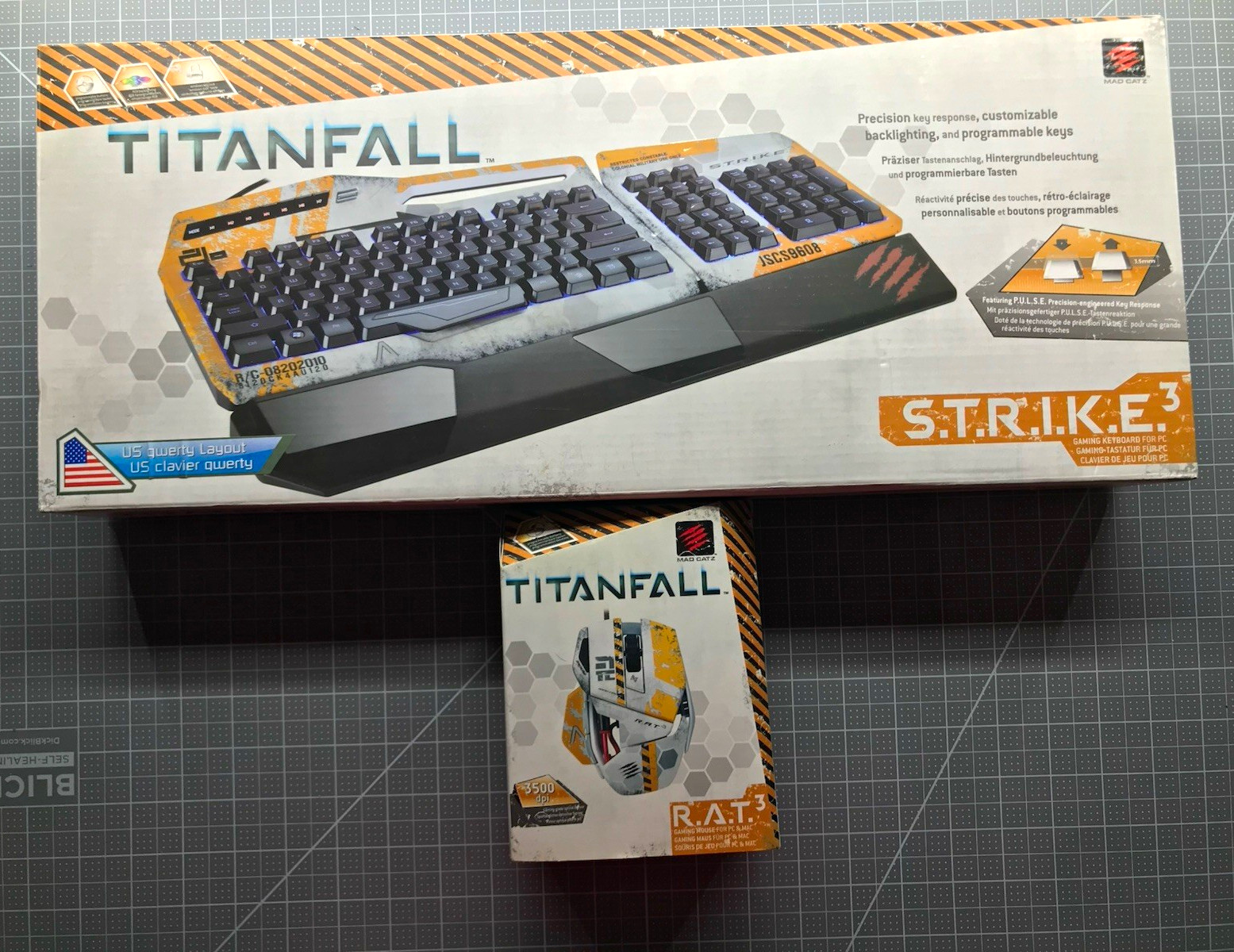Mad Catz S.T.R.I.K.E.3 Titanfall Wired Gaming Keyboard w/ Programmable Keys