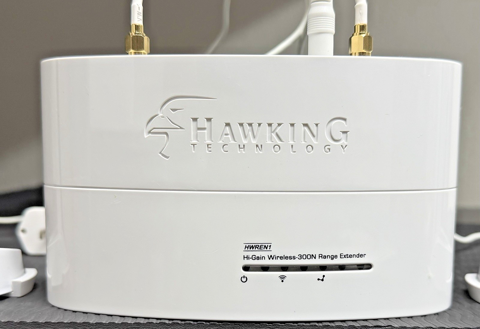 Hawking HWREN1 - Hi-Gain Wireless-300N Wifi Range Extender with Power Source