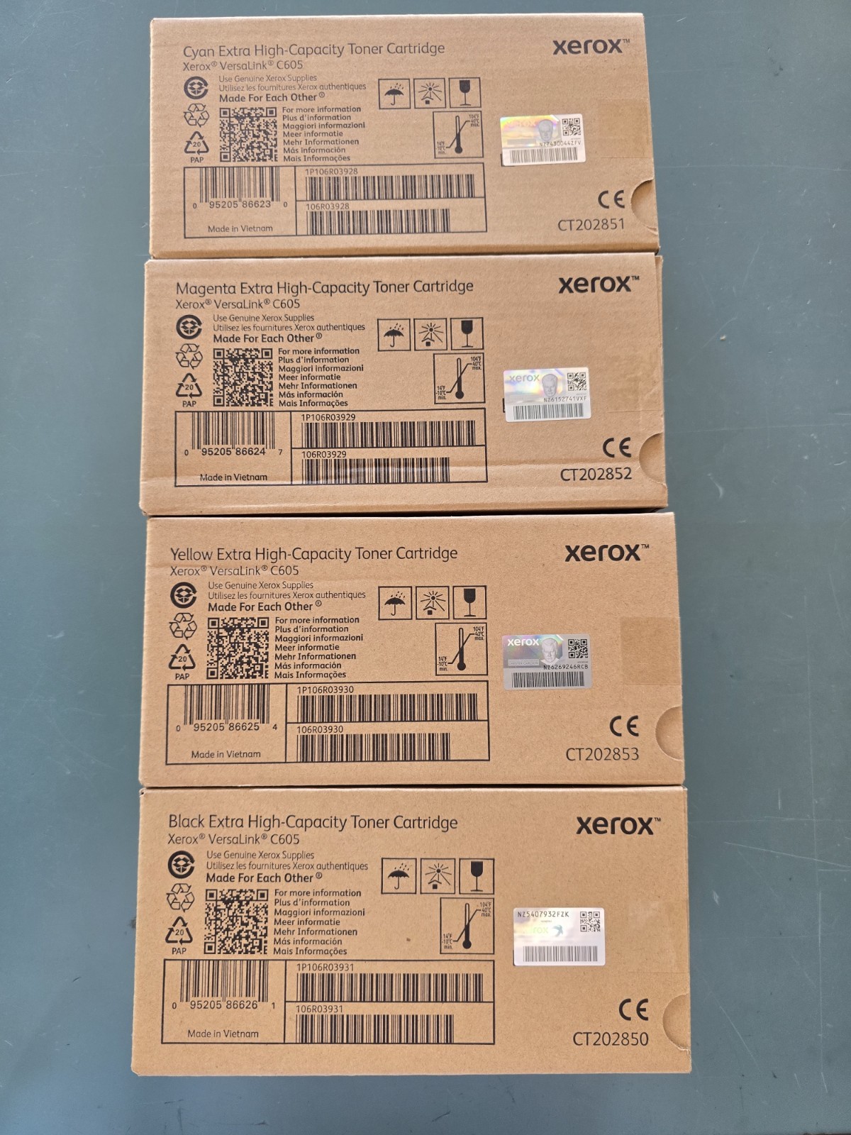 Set CMYK  Cartuchos De Tóner De Alta Capacidad, Set Completo Xerox Versalink...