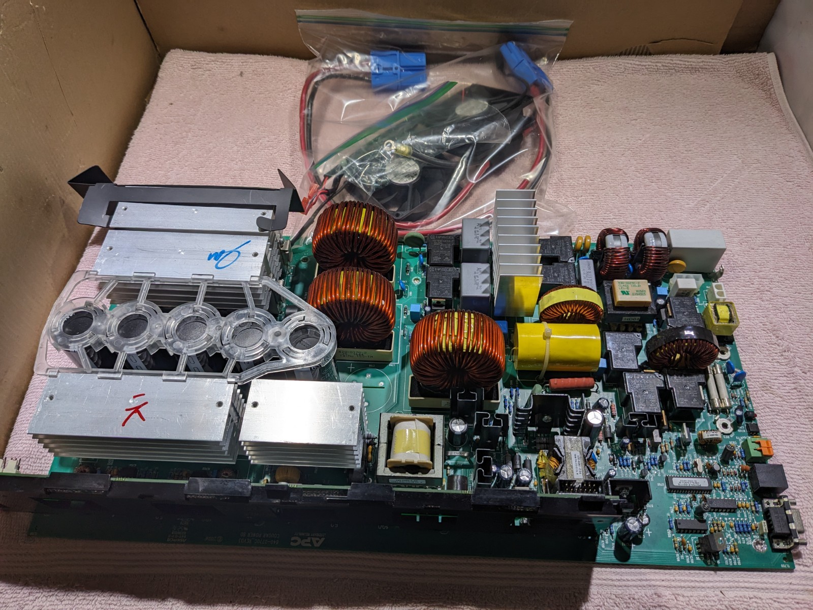 APC 640-0770C Cougar Power Board W/ Control Board Smart UPS RT 1500