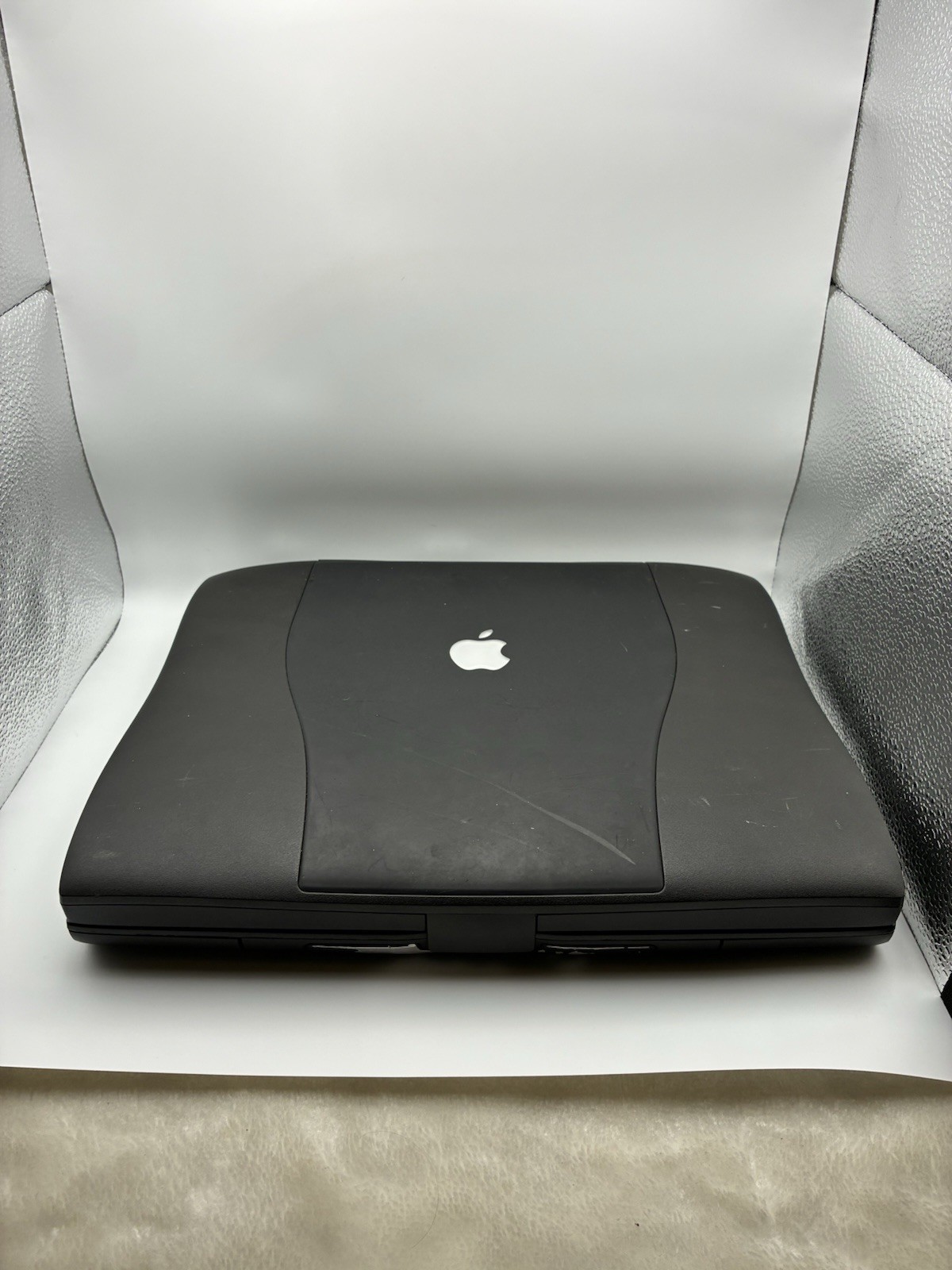 macintosh powerbook g3 128mb ram working , no power supply included 