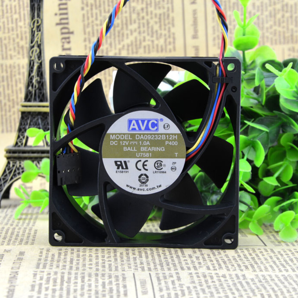 AVC DA09232B12H 9032 12V 1.0A 9cm 4-wire Chassis Server Cooling Fan