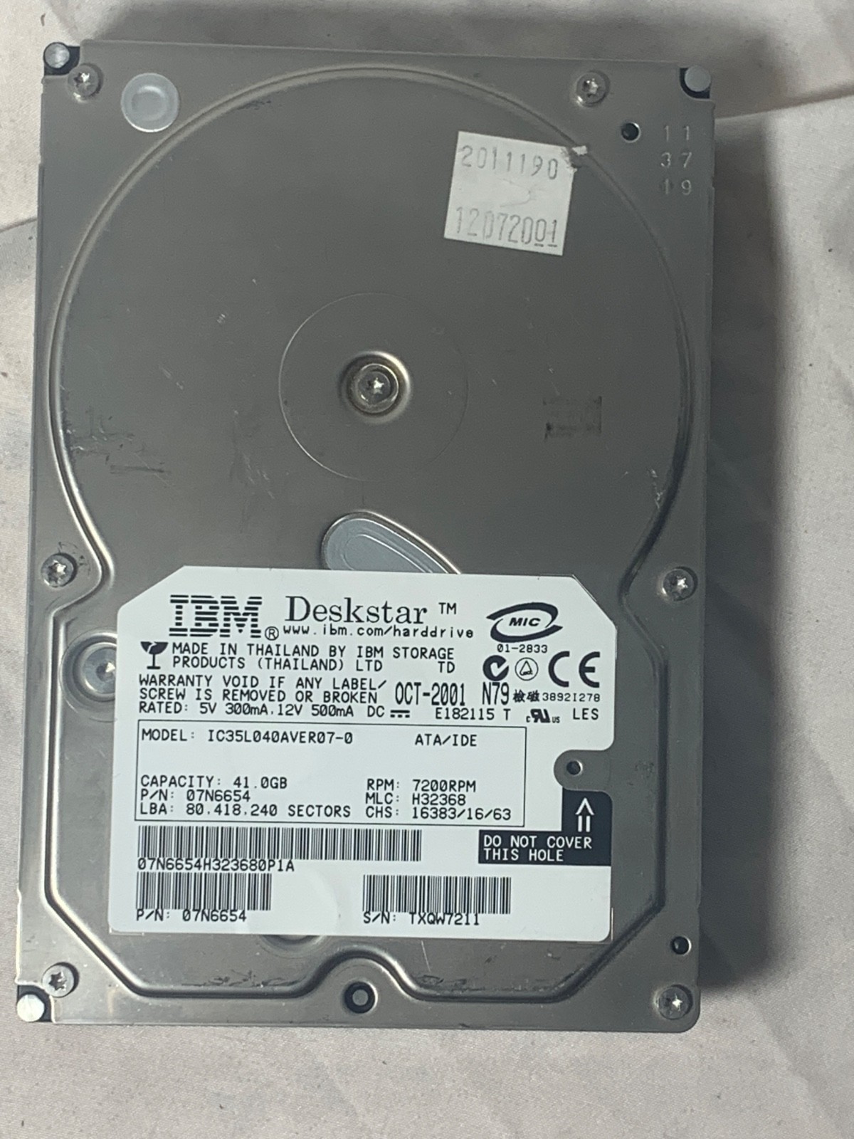 IBM Deskstar IC35L040aver07-0 HDD Internal Hard Drive 82.3GB ATA/IDE For Parts