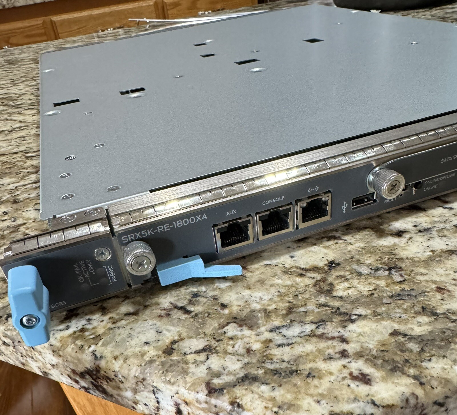 Juniper SRX5K-RE-1800X4 with SRX5K-SCB3 & StorFly 128GB SSD / SRX5400 5600 5800