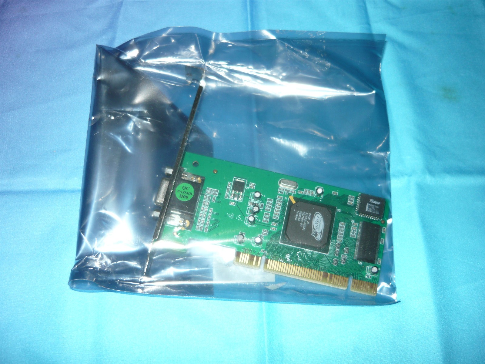 New Open Box ATI Rage XL PCI Video Card 3.3V 8MB GPU