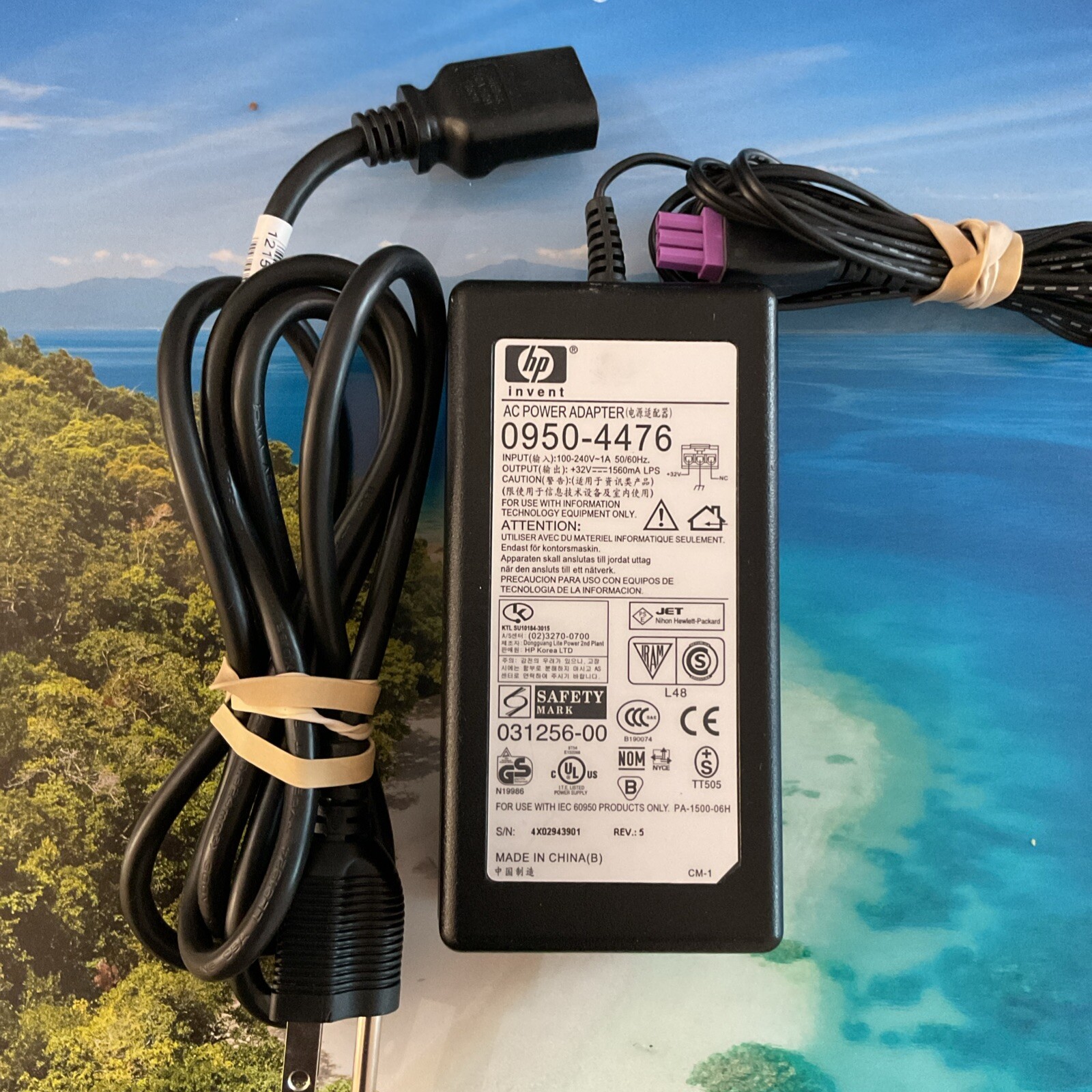 Genuine 32V 1560mA (1.56A) HP AC DC Adapter 0950-4476 3-Pin Plug Charger