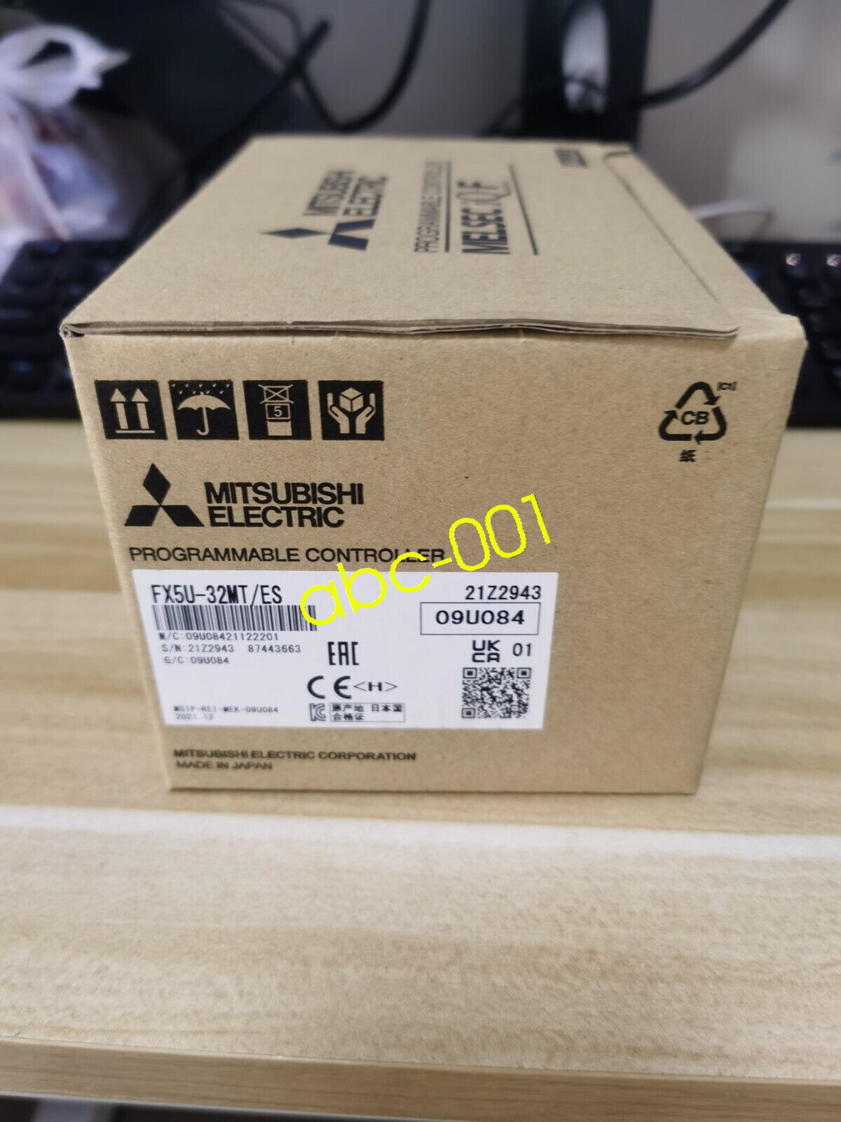 1PCS New Mitsubishi FX5U-32MT/ES FX5U32MTES In Box Brand *TT