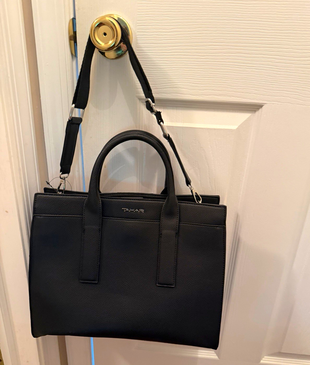 Tahari Black Leather Laptop Briefcase Solid w/ Adjustable Shoulder Strap
