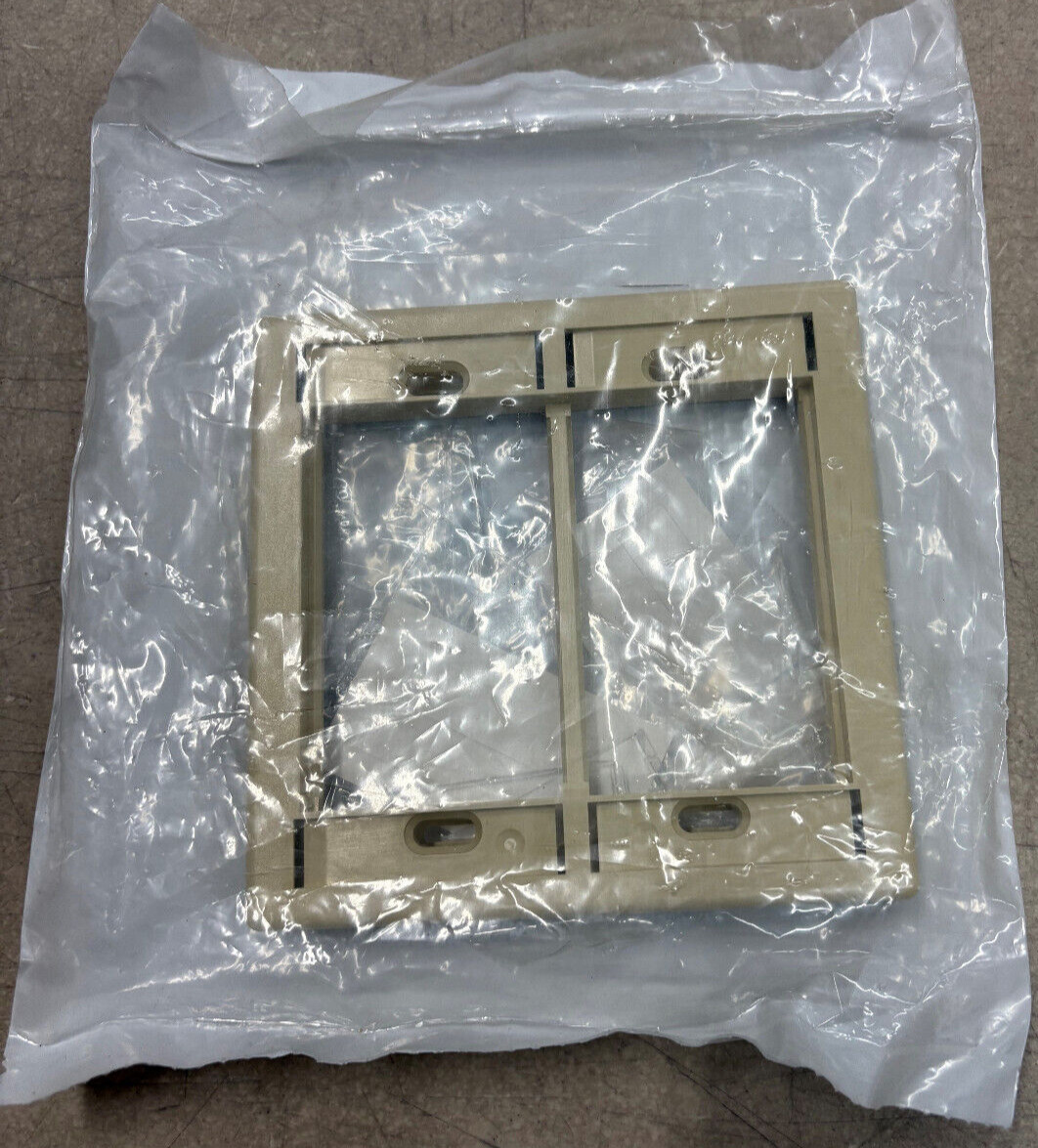 (LOT OF 10) Leviton 41290-DMI Dual Wallplate