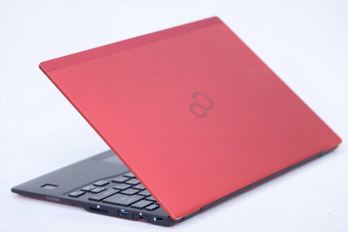 Fujitsu Lifebook U939 Core i5 8365U 1.6GHz RAM 8GB SSD 256GB From JP