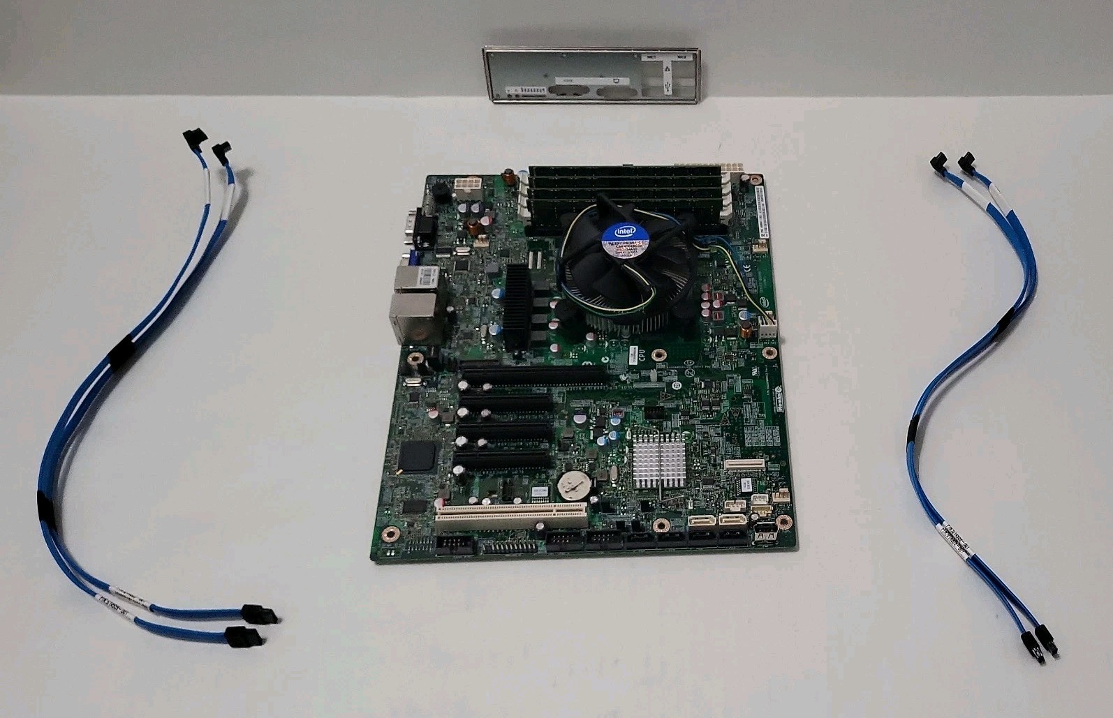 Intel Server Board S1200BTL Motherboard