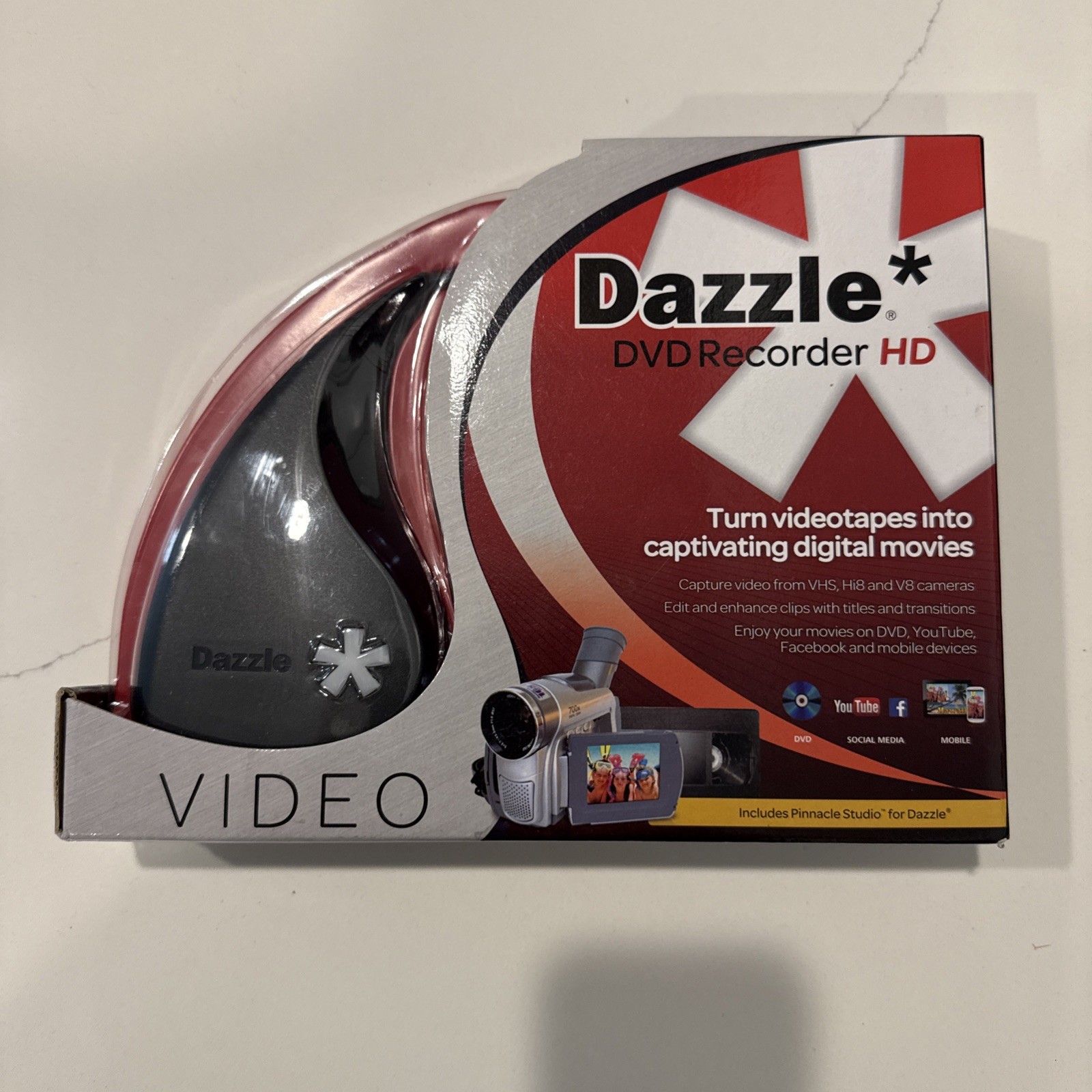 Pinnacle Dazzle DVD Recorder HD w/ Cable -  New Retail Box,  DVCPTENAM