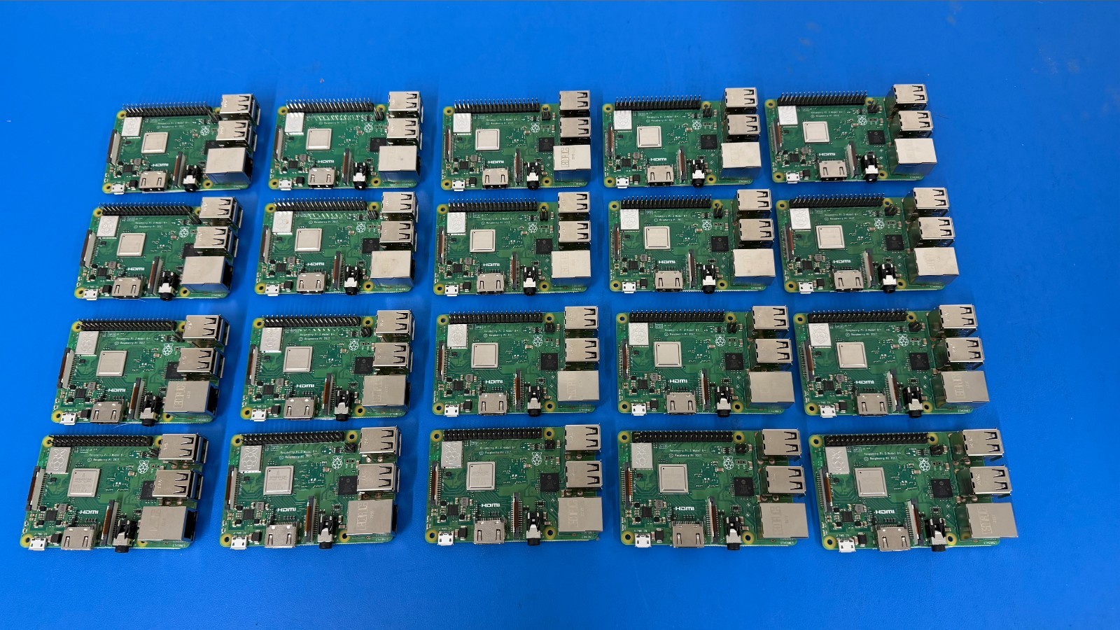 Group of 10 Raspberry Pi 3b Plus - New / No box