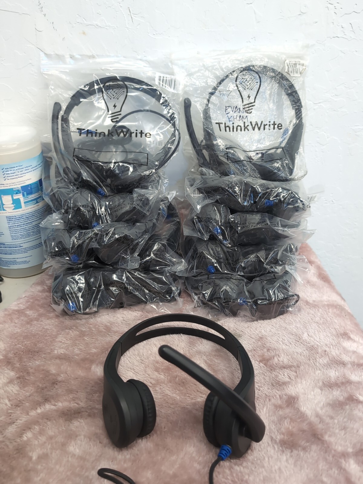 Lot 11 - Headphone ThinkWrite Ultra Durable Headset w/Mic 3.5mm & Volume Control