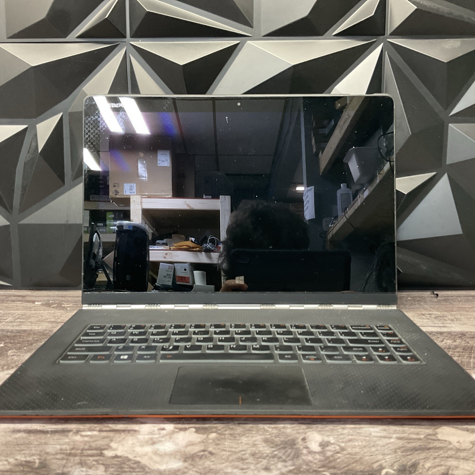 Lenovo Yoga 3 Pro-1370 / M-5Y71 / 8GB Integrated RAM / No SSD / O15