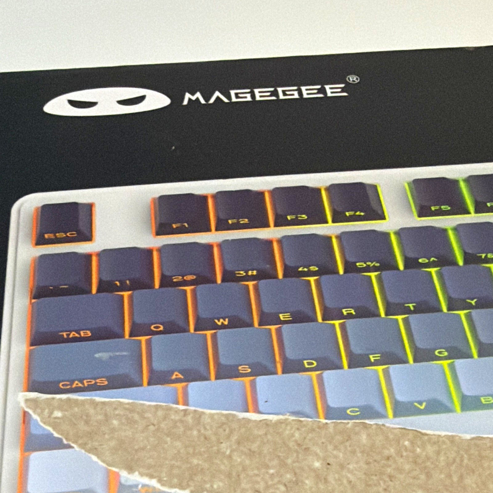MageGee GK960 Wireless RGB Membrane Keyboard USB Black/Pink QWERTY English