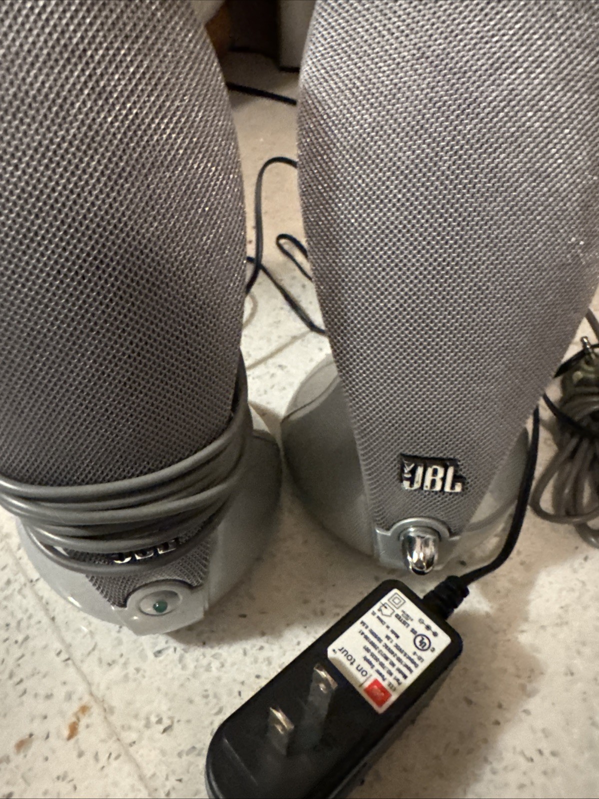 JBL Duet by Harman Multimedia Silver Computer Speakers   Power Cord Yes Original