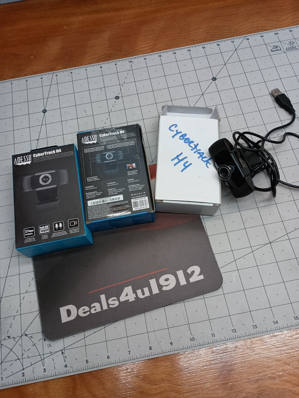 Adesso CyberTrack H4 1080P Webcam 2.1MP USB HD - NEW IN BOX