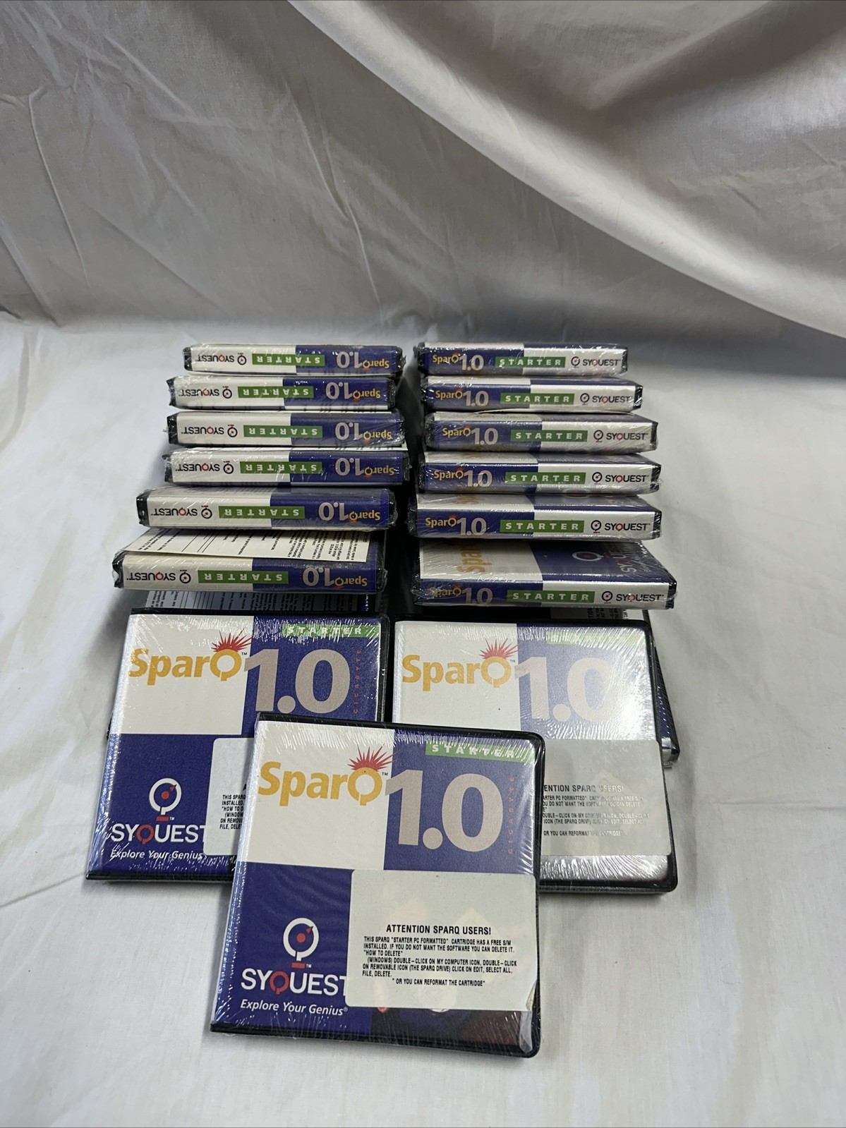 Vintage SYQUEST SparQ 1.0 GB Drive Cartridges NOS (17 Cartridges)