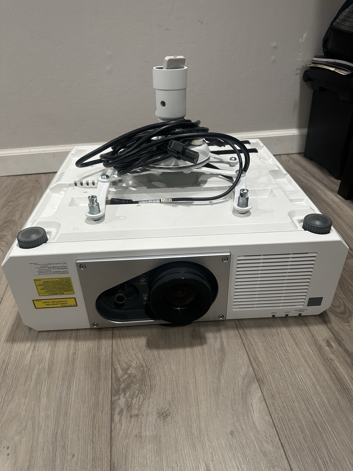 *FREE SHIPPING* Panasonic PT-RZ570W 5400 Lumen Laser Projector w/ Ceiling Mount