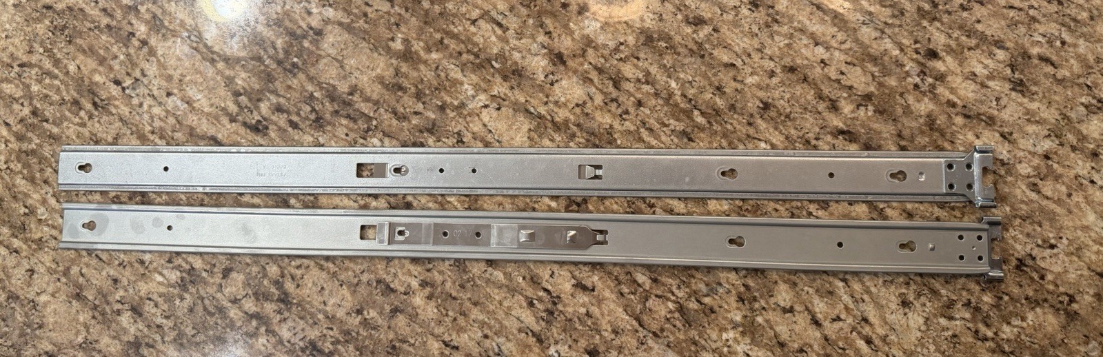 718228-001 HP DL380 Series G8/G9 Rack Mount Server Inner Rails Only