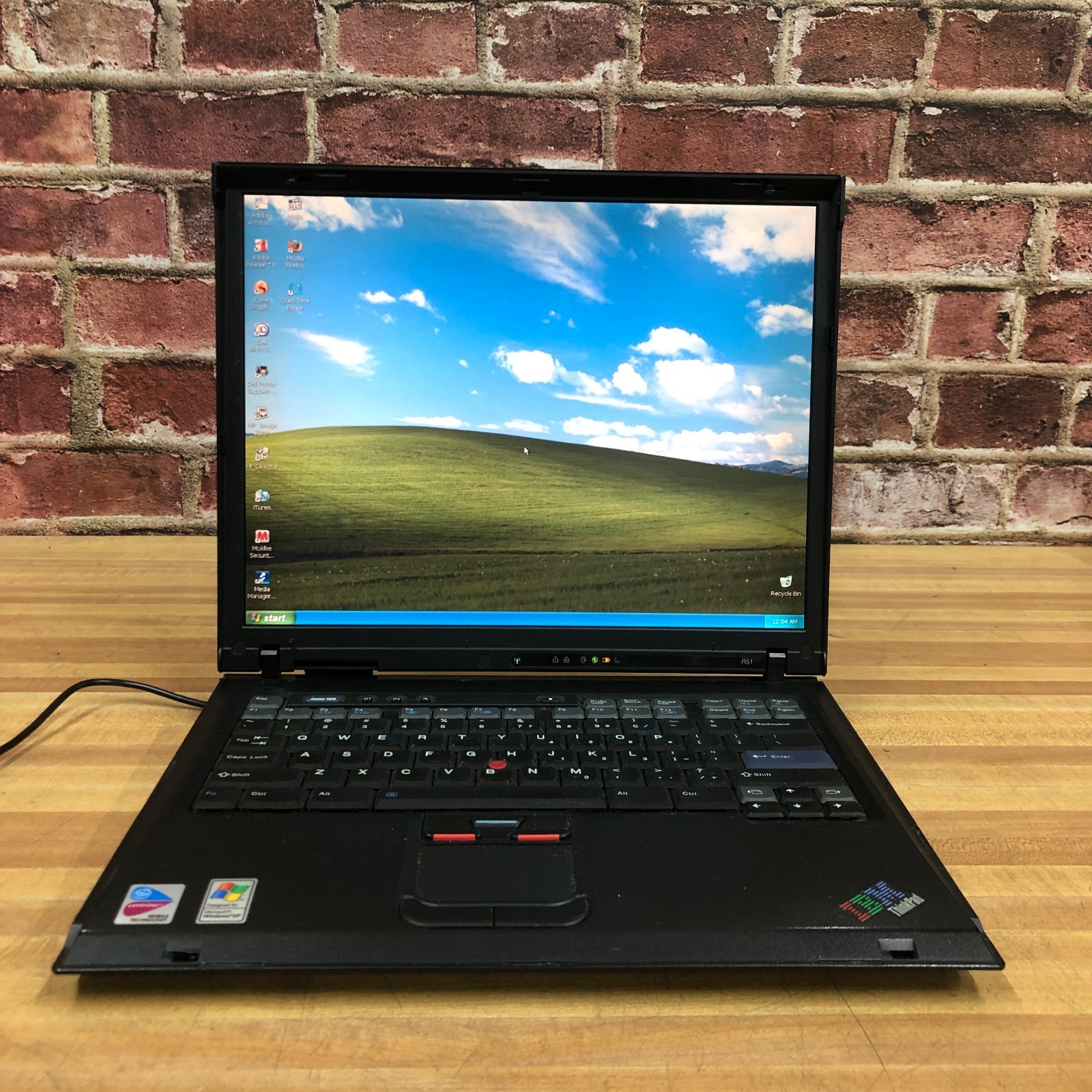 IBM ThinkPad R51 Retro Gaming Laptop Pentium M 1.7GHz 768MB RAM (Windows XP Pro)