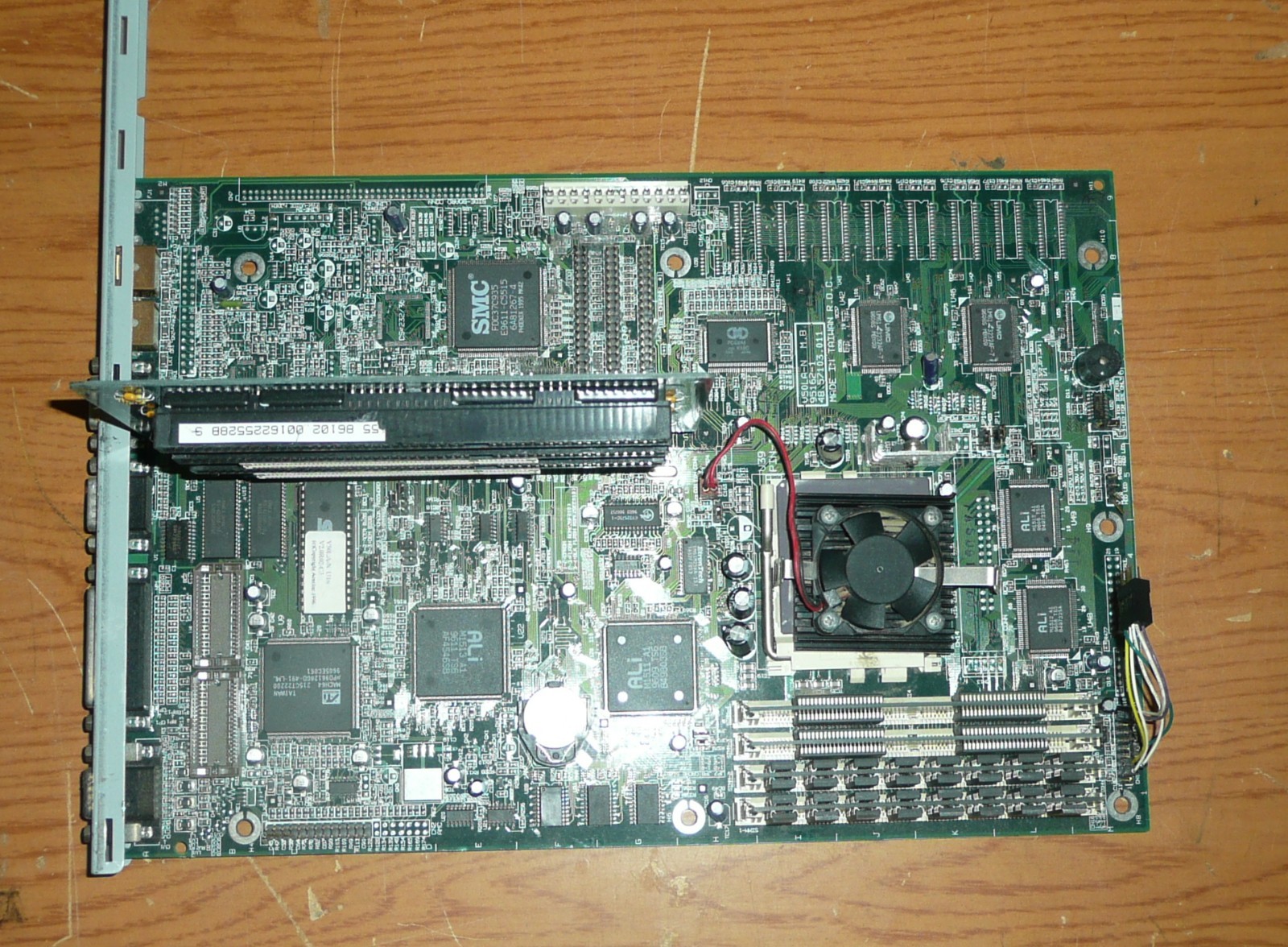 Gateway Acer Optima-MT-SL Socket 7 V50LA-N Motherboard w/ SY022 Intel Pentium